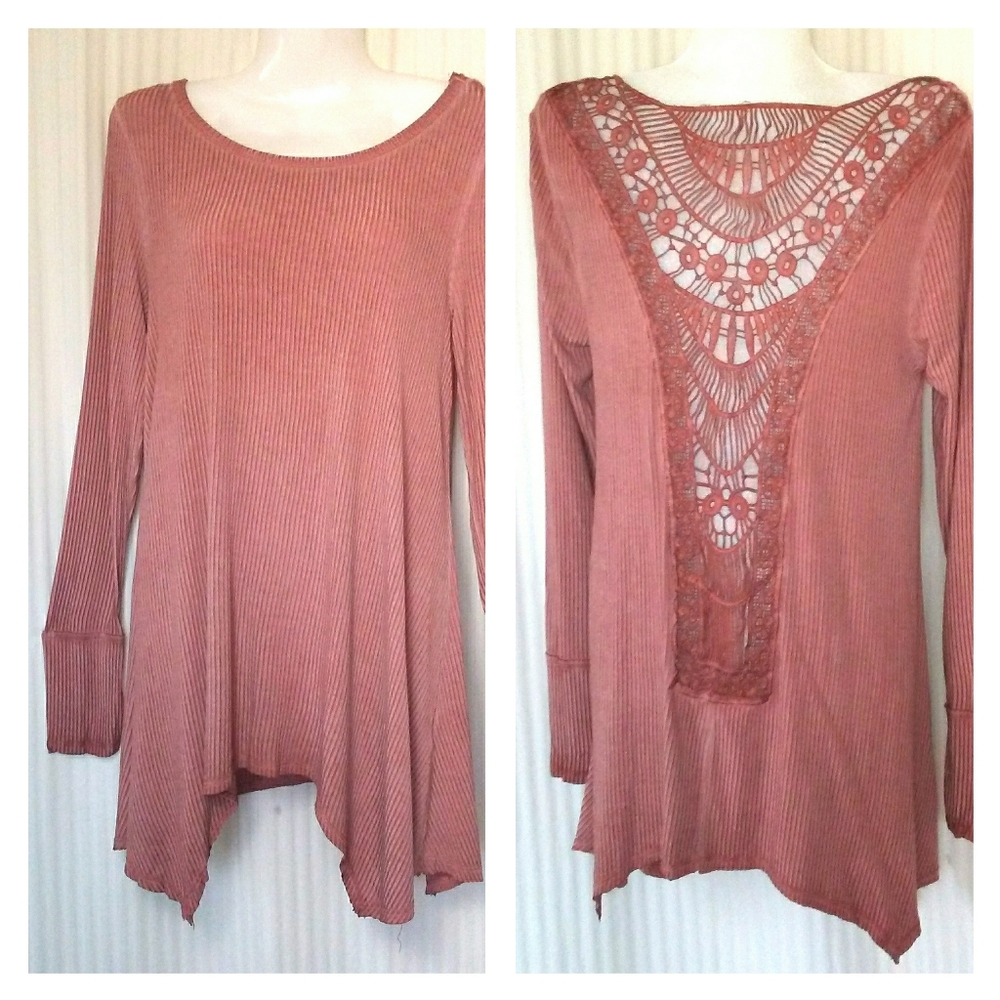 Andre Hi Lo Tunic with Lace back